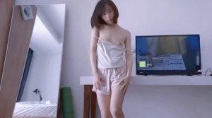 Phim Sex Việt: Em Gái Ngực Lép Thủ Dâm Show Bím P6 - Phim18+
