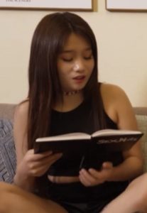 Cháu gái bị chú ruột địt khi đang ngủ